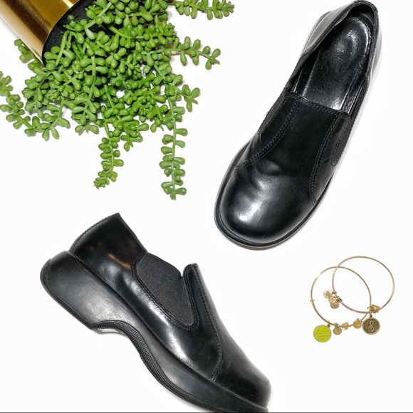 black dansko nursing shoes